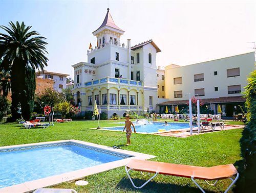Hotel Hostal Del Sol Сан-Фаліу-да-Ґішулс Екстер'єр фото